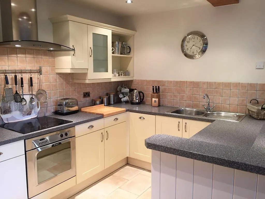 Farm stay The Apple Shed Villa Farmborough United Kingdom